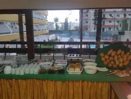Ξενοδοχείο Arenas 2*
