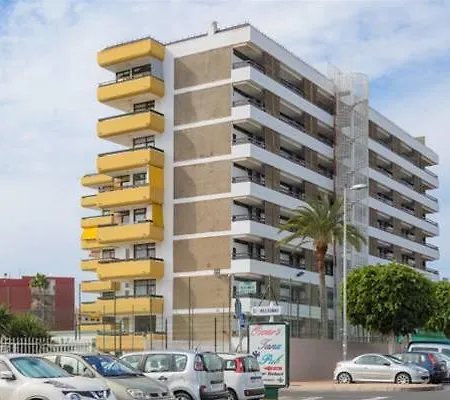 Hotel Arenas 2*